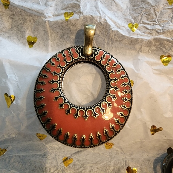 Premier design dual-tone pendant. I added a necklace but not price - Picture 2 of 8